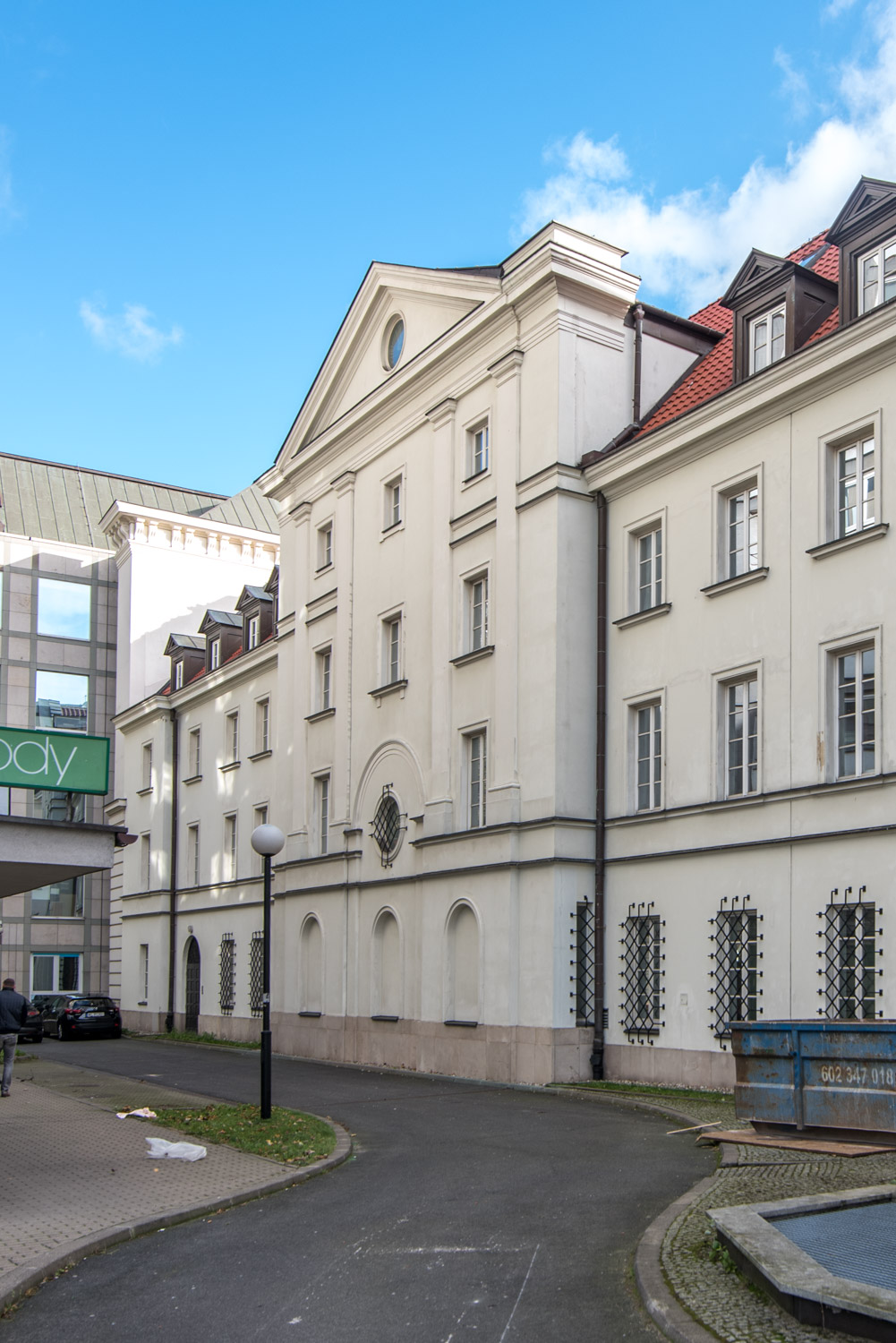 Zdjęcie architektury budynku Kościół Środowisk Twórczych pw. św. Andrzeja i św. Brata Alberta